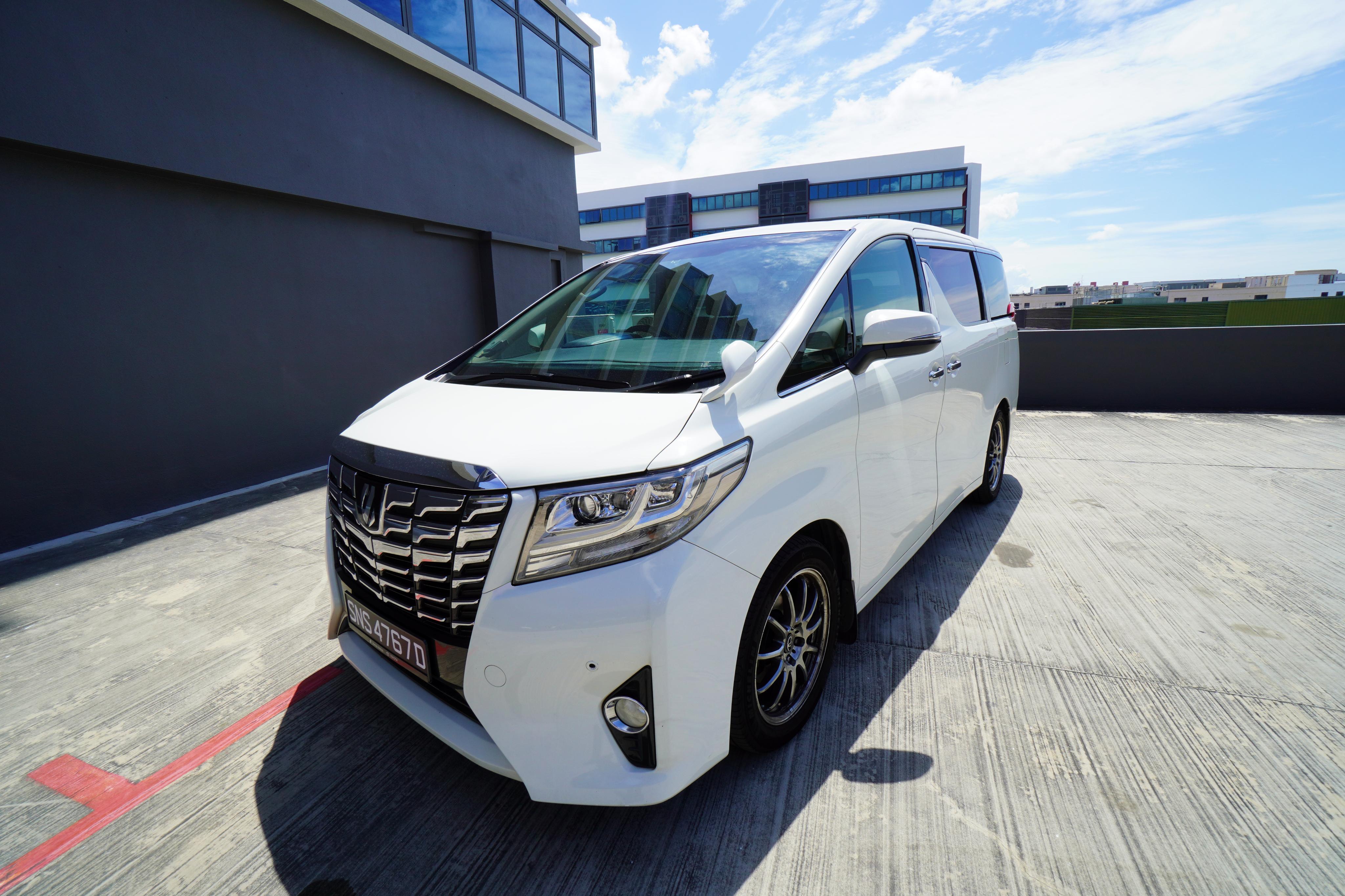 2015 Toyota Alphard