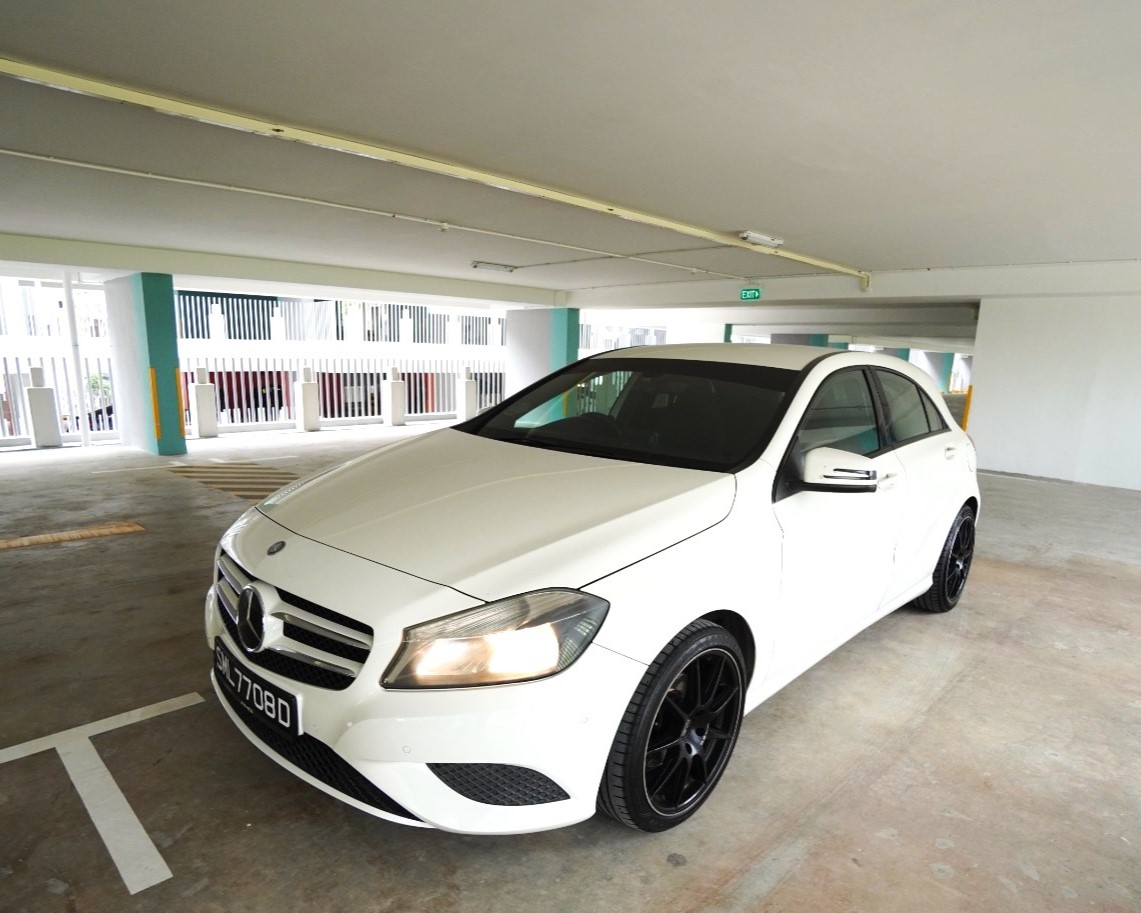 2015 Mercedes Benz A - CLASS