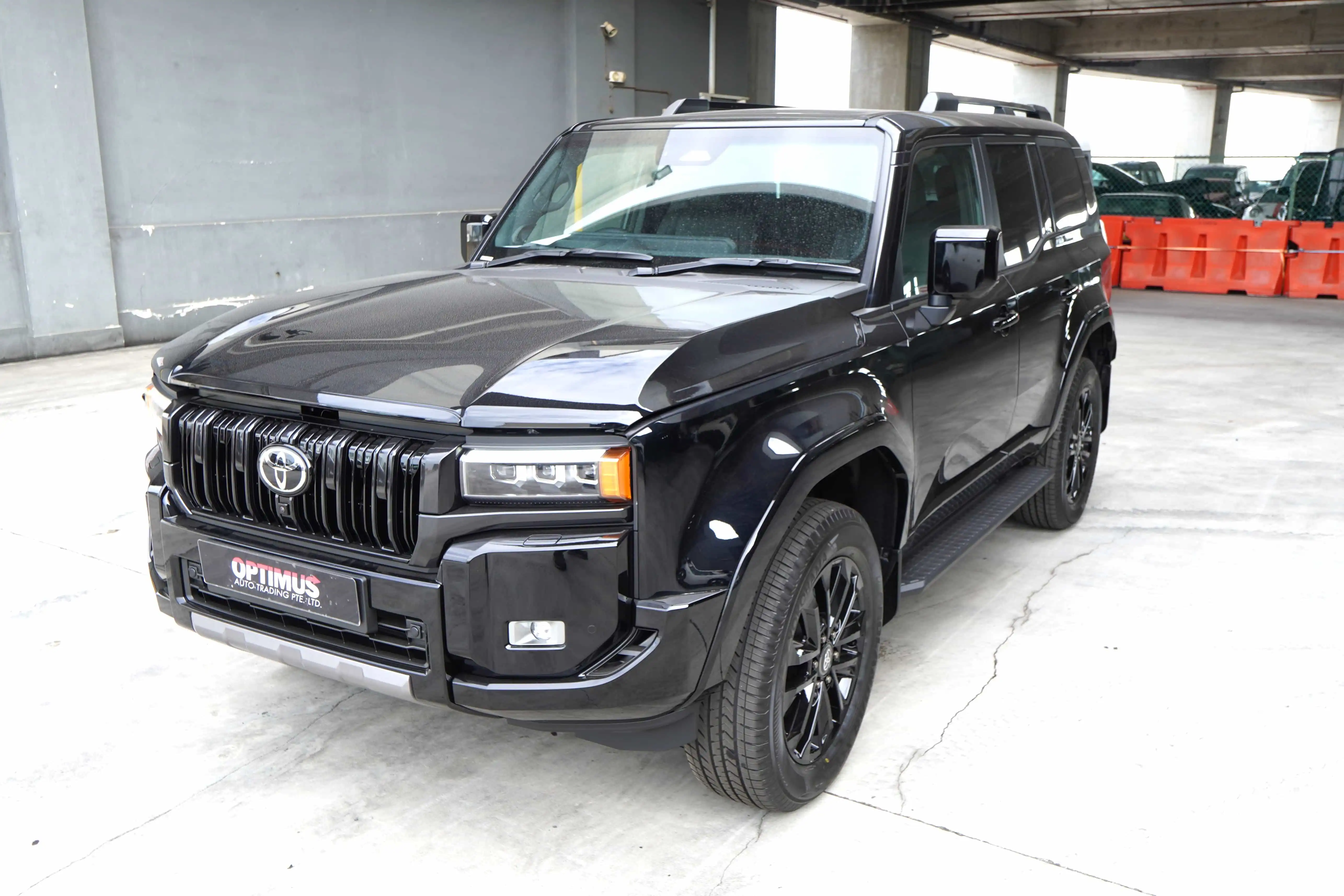 2025 Toyota PRADO KAKADU