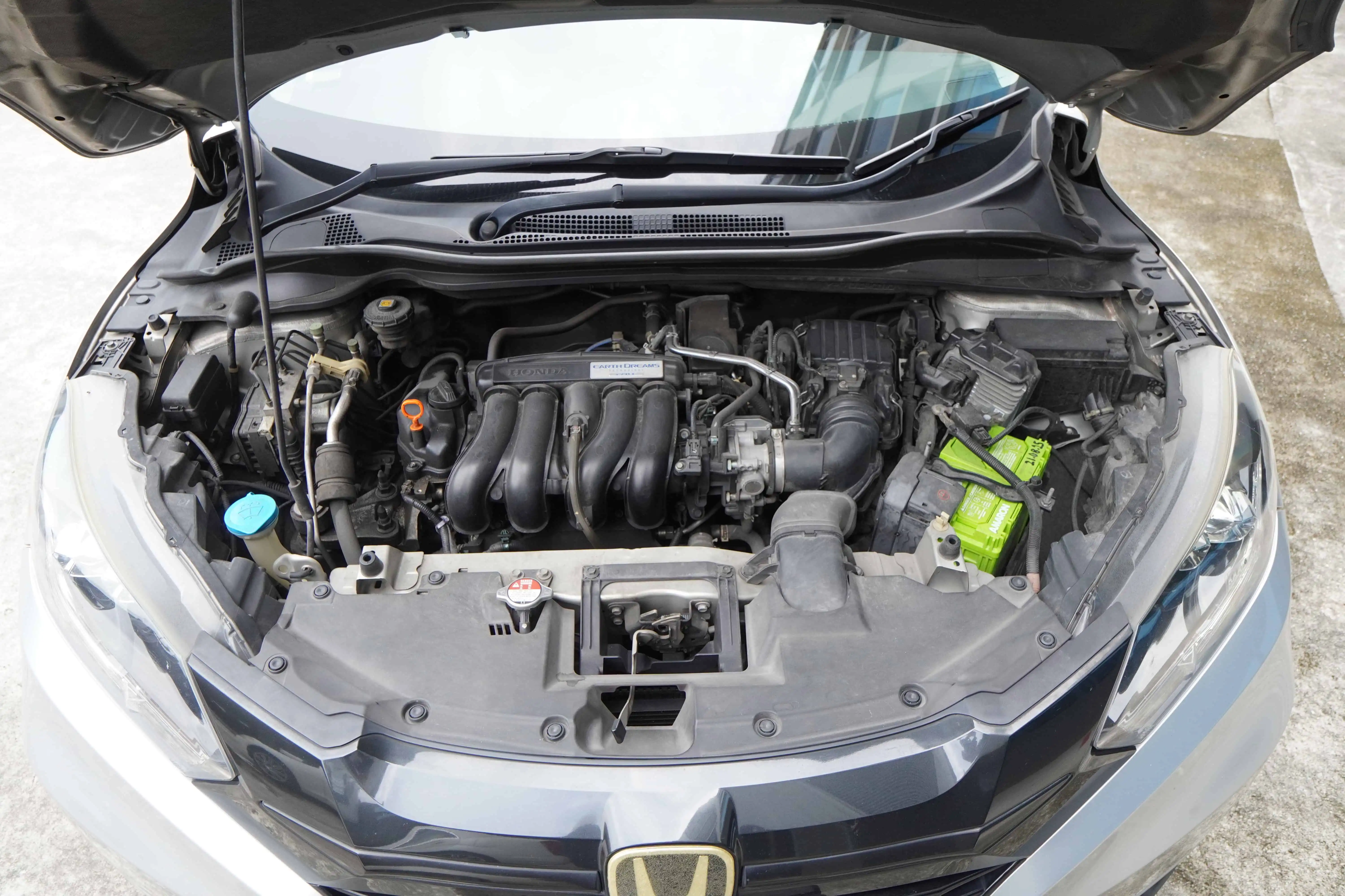 Zambia used car sale 2016 Honda Vezel 30