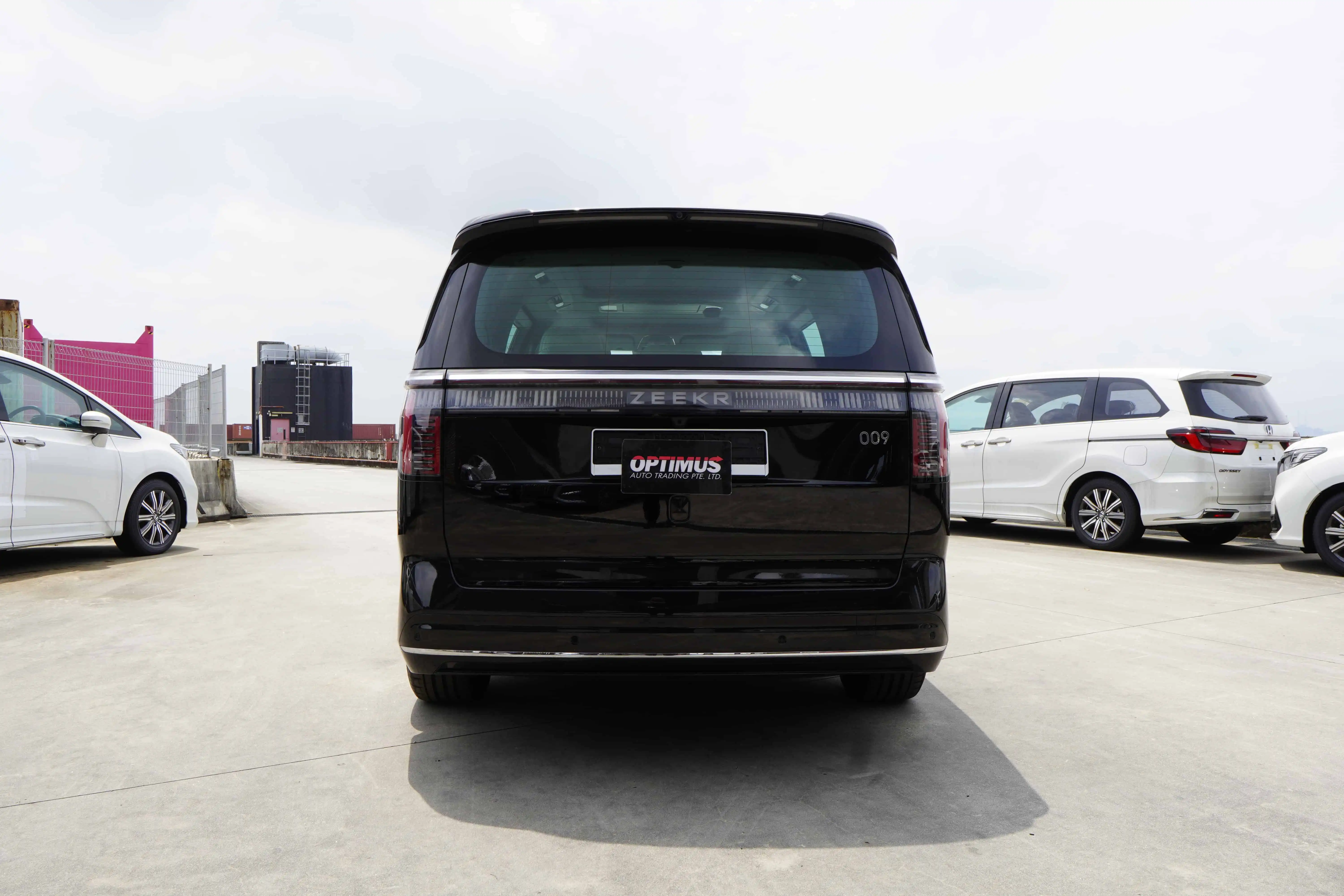 Zambia used car sale 2026 Zeekr 009 3