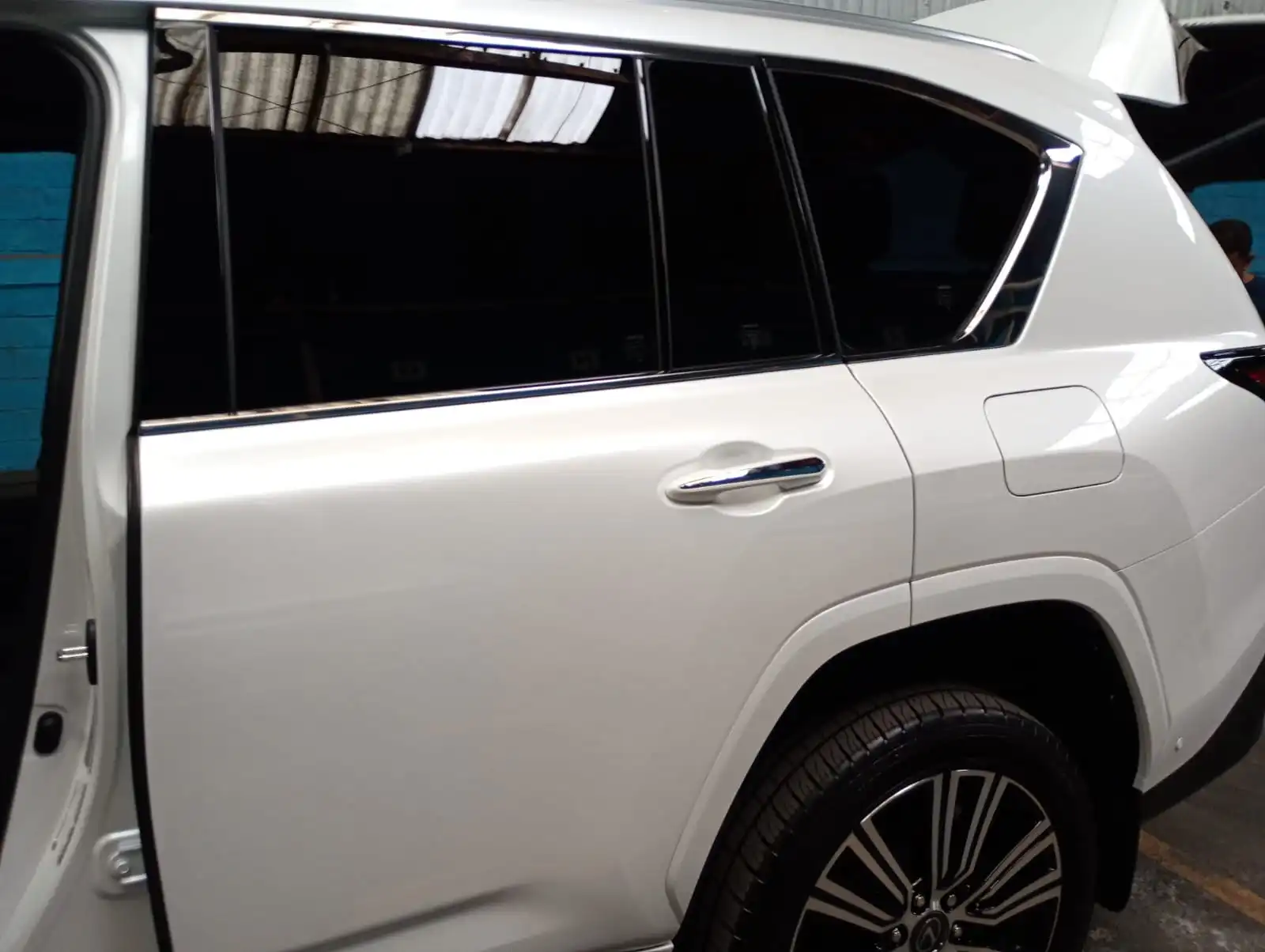 Zambia used car sale 2026 Lexus LX700H 3